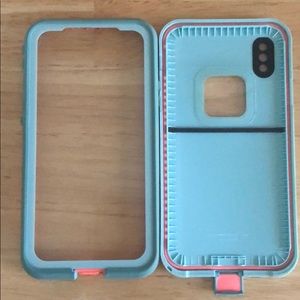 iphone x/xs life proof case